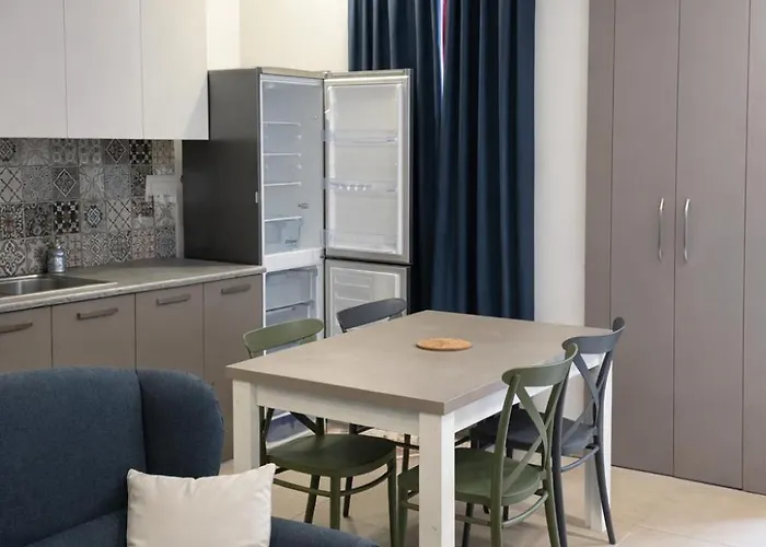 Bastion Corner Close To The Bus Station And Ferry To Valletta דירה *