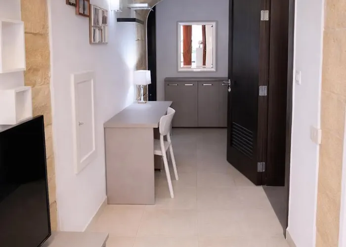 Bastion Corner Close To The Bus Station And Ferry To Valletta Apartament Senglea