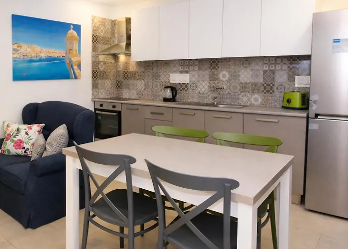 Apartament Bastion Corner Close To The Bus Station And Ferry To Valletta